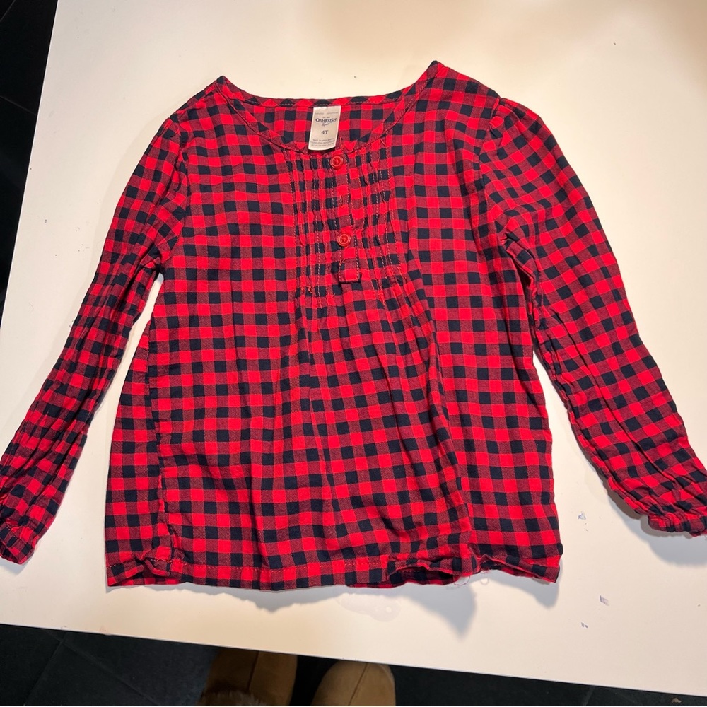 Osh Kosh B’gosh toddler long sleeve top.